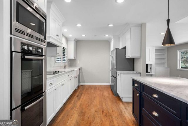 3240 Pinestream Road NW, Atlanta, GA 30327