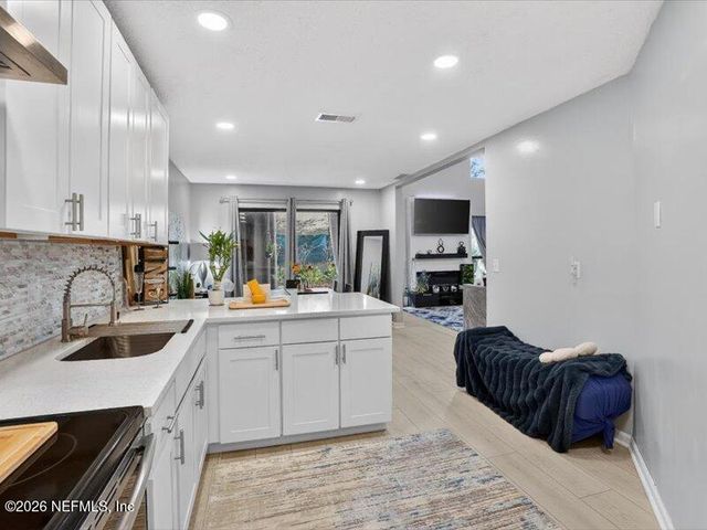 1188 FROMAGE Way, Jacksonville, FL 32225