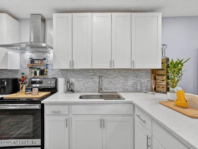 1188 FROMAGE Way, Jacksonville, FL 32225