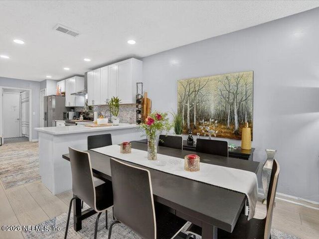 1188 FROMAGE Way, Jacksonville, FL 32225