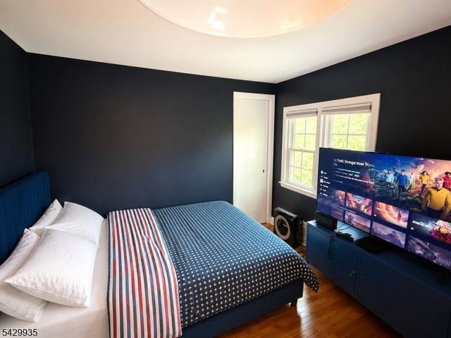 165 Russell Rd, Fanwood Boro, NJ 07023