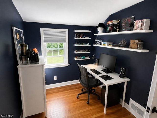 165 Russell Rd, Fanwood Boro, NJ 07023