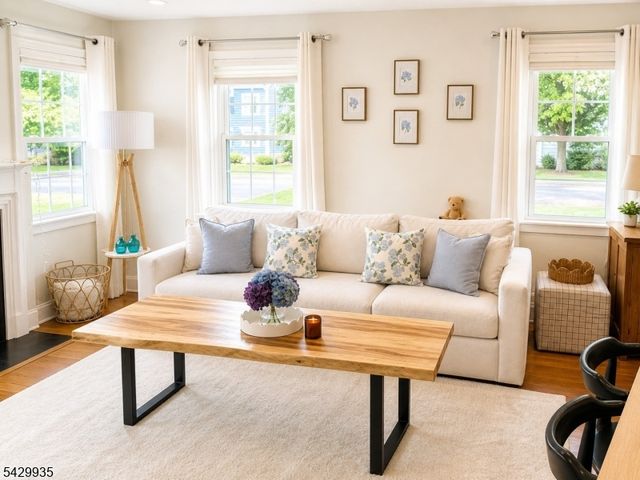 165 Russell Rd, Fanwood Boro, NJ 07023