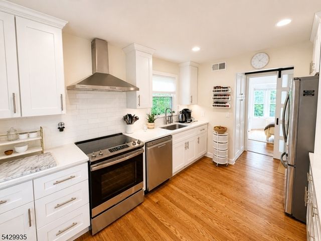 165 Russell Rd, Fanwood Boro, NJ 07023