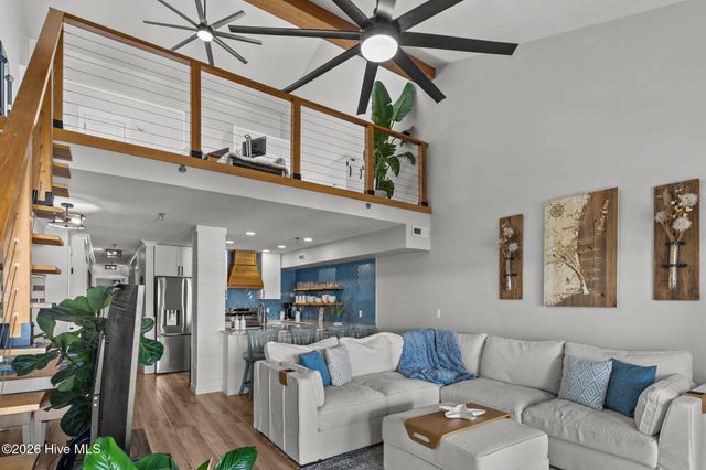 111 Florida Avenue Apt 15, Carolina Beach, NC 28428