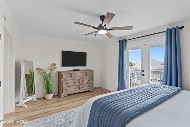 111 Florida Avenue Apt 15, Carolina Beach, NC 28428