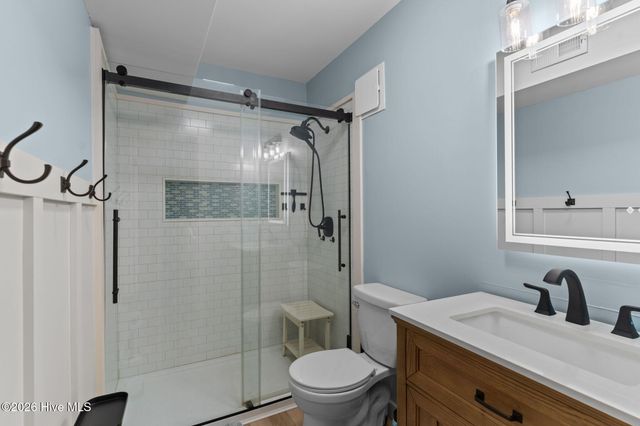 111 Florida Avenue Apt 15, Carolina Beach, NC 28428