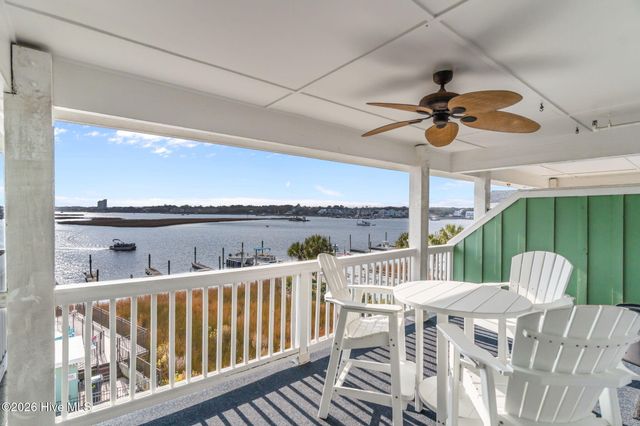 111 Florida Avenue Apt 15, Carolina Beach, NC 28428