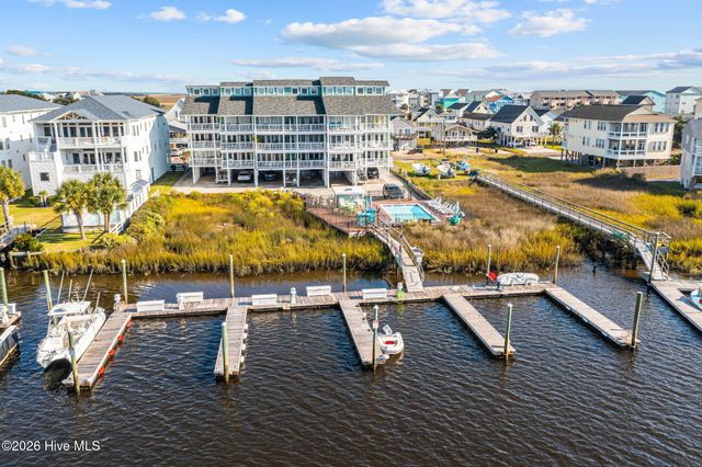 111 Florida Avenue Apt 15, Carolina Beach, NC 28428