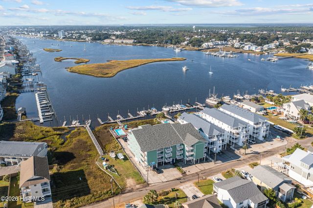 111 Florida Avenue Apt 15, Carolina Beach, NC 28428