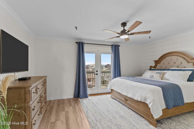 111 Florida Avenue Apt 15, Carolina Beach, NC 28428