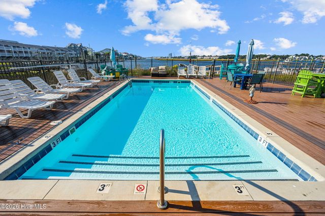 111 Florida Avenue Apt 15, Carolina Beach, NC 28428