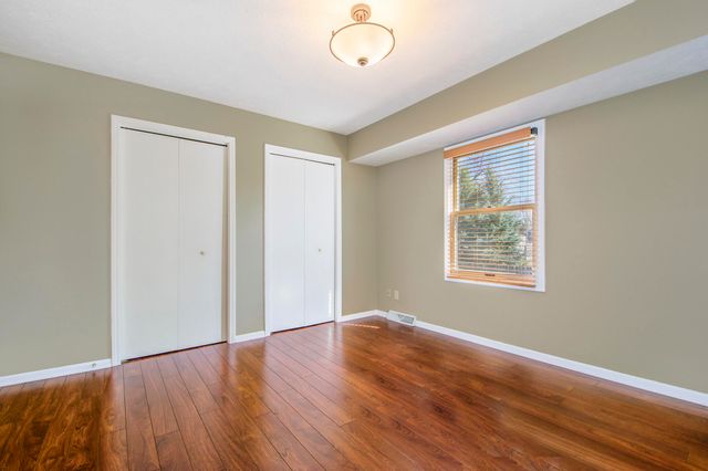 4180 Ivanrest Avenue SW, Grandville, MI 49418
