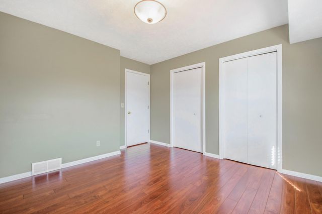 4180 Ivanrest Avenue SW, Grandville, MI 49418