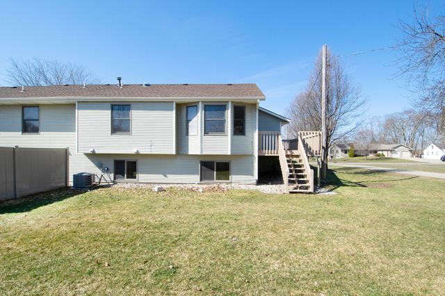 4180 Ivanrest Avenue SW, Grandville, MI 49418