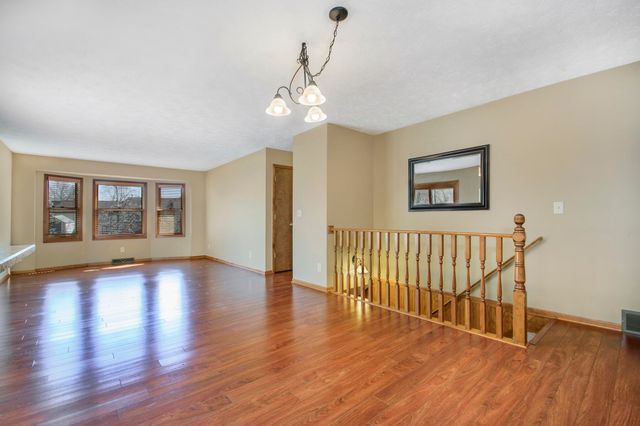 4180 Ivanrest Avenue SW, Grandville, MI 49418