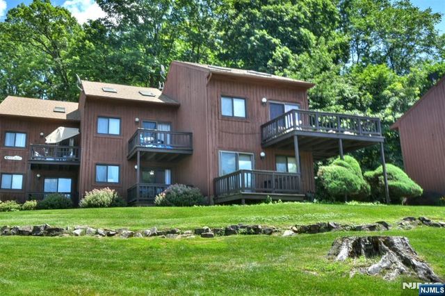 3 Deer Valley Lane 8, Vernon, NJ 07462