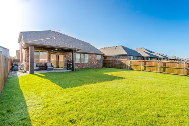 529 Bermuda Avenue, Lancaster, TX 75146