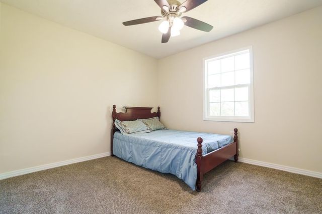 2209 Cliff Ln, Cookeville, TN 38501