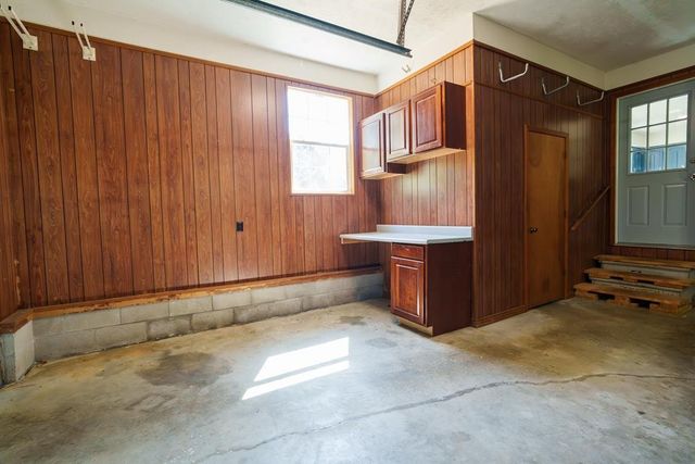 2209 Cliff Ln, Cookeville, TN 38501
