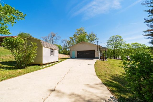 2209 Cliff Ln, Cookeville, TN 38501