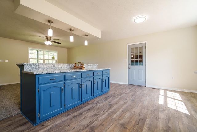 2209 Cliff Ln, Cookeville, TN 38501