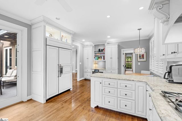 11 Ridgeland Drive, Greenville, SC 29601