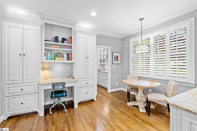 11 Ridgeland Drive, Greenville, SC 29601