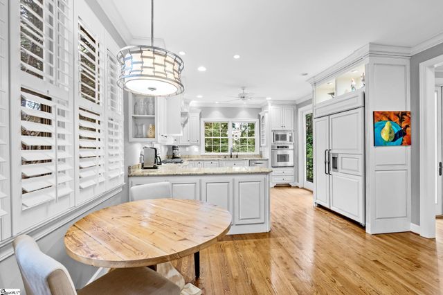 11 Ridgeland Drive, Greenville, SC 29601