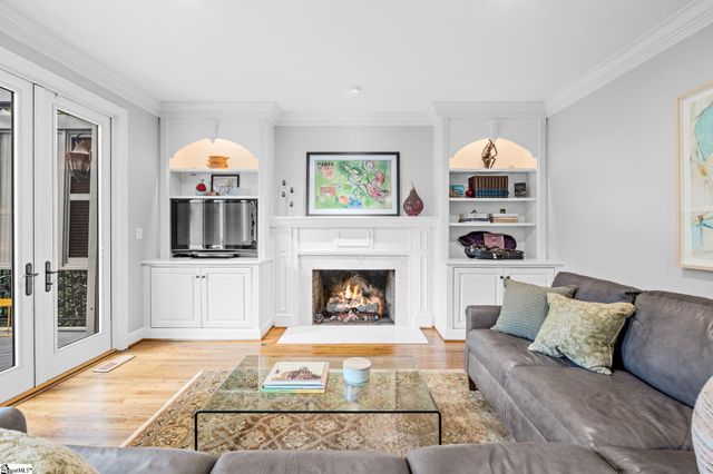 11 Ridgeland Drive, Greenville, SC 29601