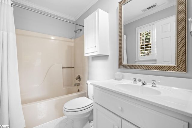 11 Ridgeland Drive, Greenville, SC 29601