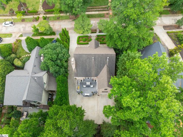 11 Ridgeland Drive, Greenville, SC 29601
