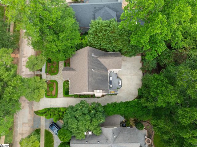 11 Ridgeland Drive, Greenville, SC 29601