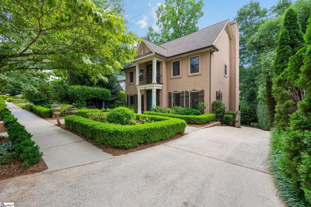 11 Ridgeland Drive, Greenville, SC 29601