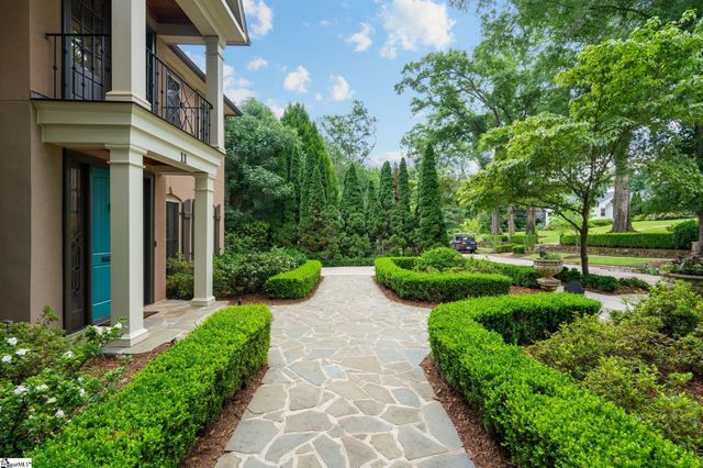 11 Ridgeland Drive, Greenville, SC 29601