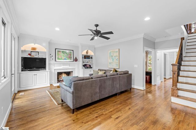 11 Ridgeland Drive, Greenville, SC 29601