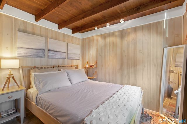 10 Portland Avenue, Old Lyme, CT 06371