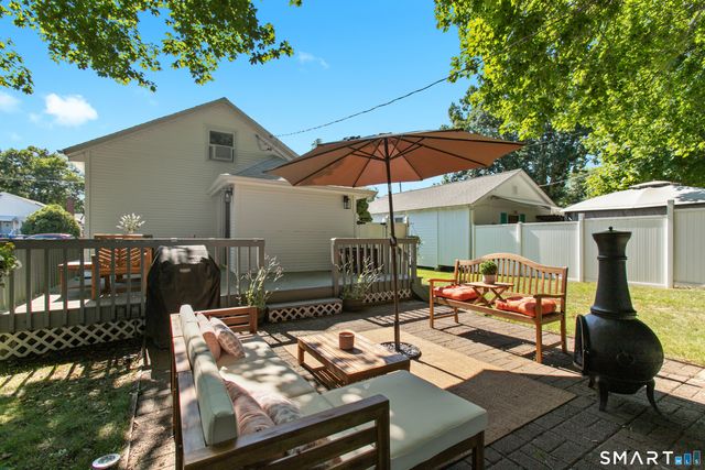 10 Portland Avenue, Old Lyme, CT 06371