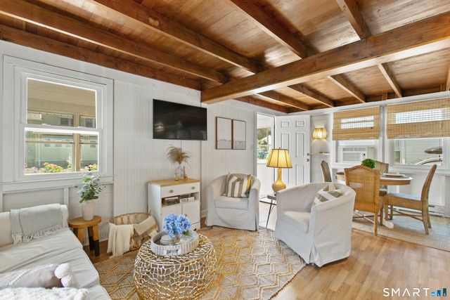 10 Portland Avenue, Old Lyme, CT 06371