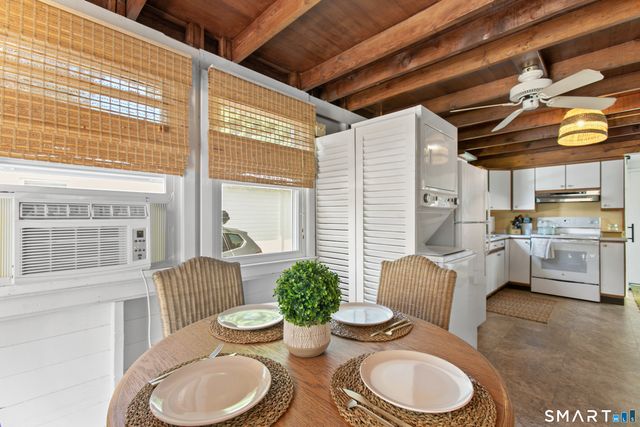 10 Portland Avenue, Old Lyme, CT 06371