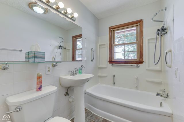 1787 W 250 S, Shelbyville, IN 46176