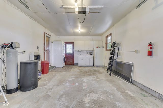 1787 W 250 S, Shelbyville, IN 46176