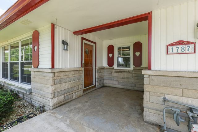 1787 W 250 S, Shelbyville, IN 46176