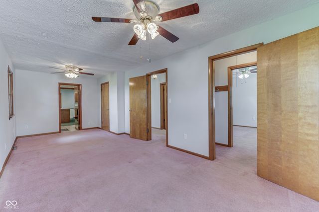 1787 W 250 S, Shelbyville, IN 46176