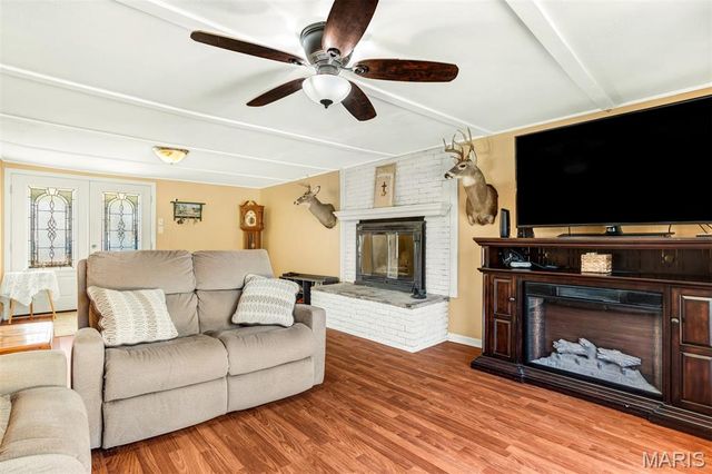 4185 Glendale Road, House Springs, MO 63051