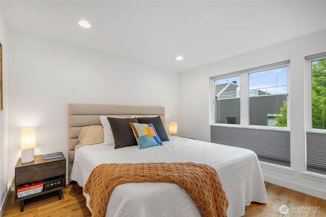 2373 Minor Avenue E, Seattle, WA 98102