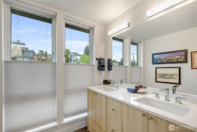 2373 Minor Avenue E, Seattle, WA 98102