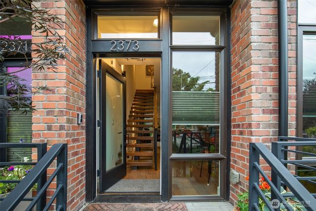 2373 Minor Avenue E, Seattle, WA 98102