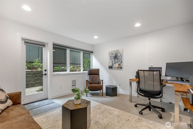 2373 Minor Avenue E, Seattle, WA 98102