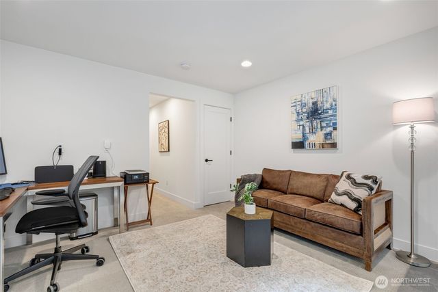 2373 Minor Avenue E, Seattle, WA 98102